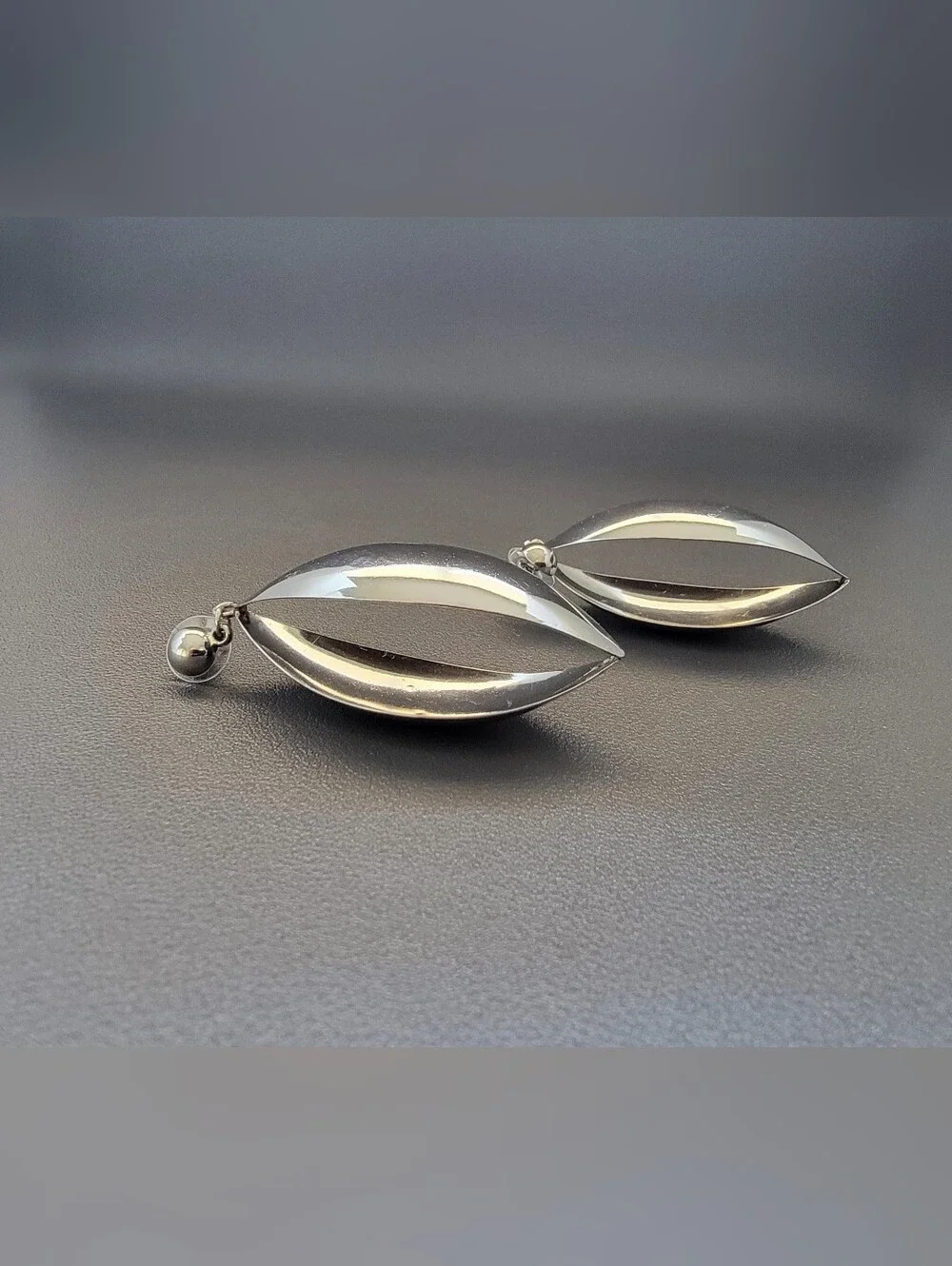 Modernist Silver Tone Open Marquise Leaf Statement Drop Earrings Sculptural